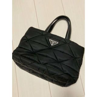 プラダ ナイロントートバッグの通販 400点以上 | PRADAを買うならラクマ プラダ ナイロントートバッグの通販 400点以上 | PRADAを買うならラクマ