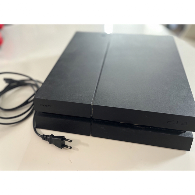 PlayStation4(プレイステーション4)のPlayStation4 ジェット・ブラック500GB CUH-1200AB01 エンタメ/ホビーのゲームソフト/ゲーム機本体(家庭用ゲーム機本体)の商品写真