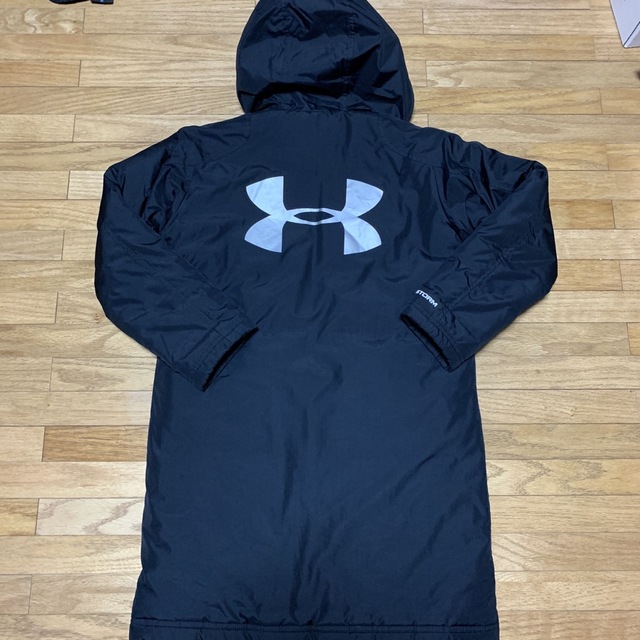 UNDER ARMOUR(アンダーアーマー)のアンダーアーマー   ベンチコート  YSM スポーツ/アウトドアのサッカー/フットサル(ウェア)の商品写真