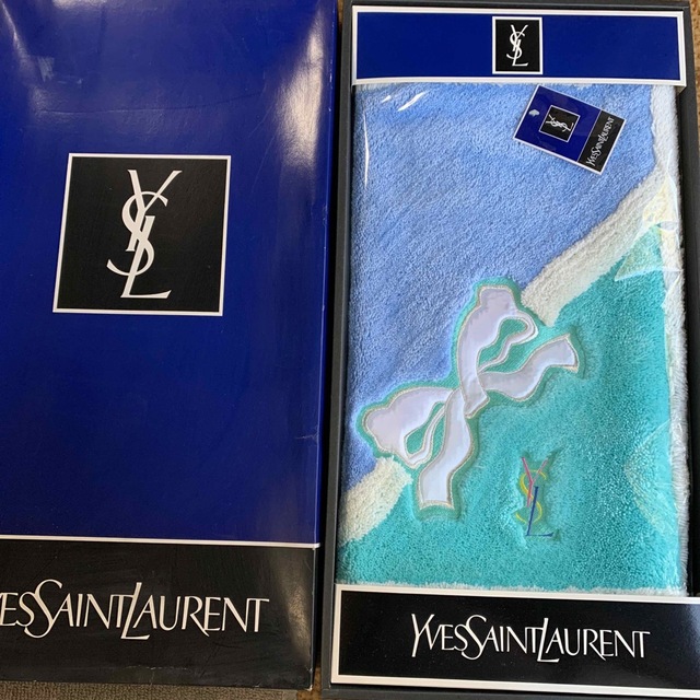 Yves Saint Laurent(イヴサンローラン)のサンローラン　バスマット　玄関マット インテリア/住まい/日用品のラグ/カーペット/マット(バスマット)の商品写真