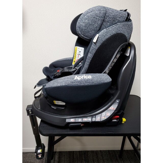 美品 Aprica フラディアグロウ ISOFIX  チャイルドシート 3