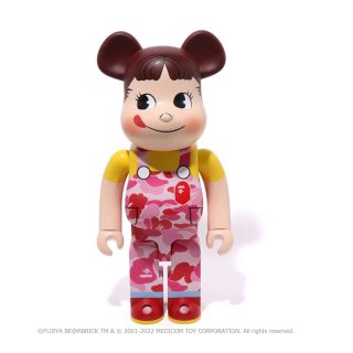 ベアブリック(BE@RBRICK)のBE@RBRICK BAPE(R) × ペコちゃん 1000%（ピンク）(キャラクターグッズ)