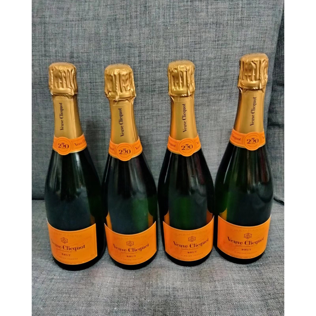 ヴーヴクリコ 4本セット 750ml ヴーヴクリコ 4本セット 750ml