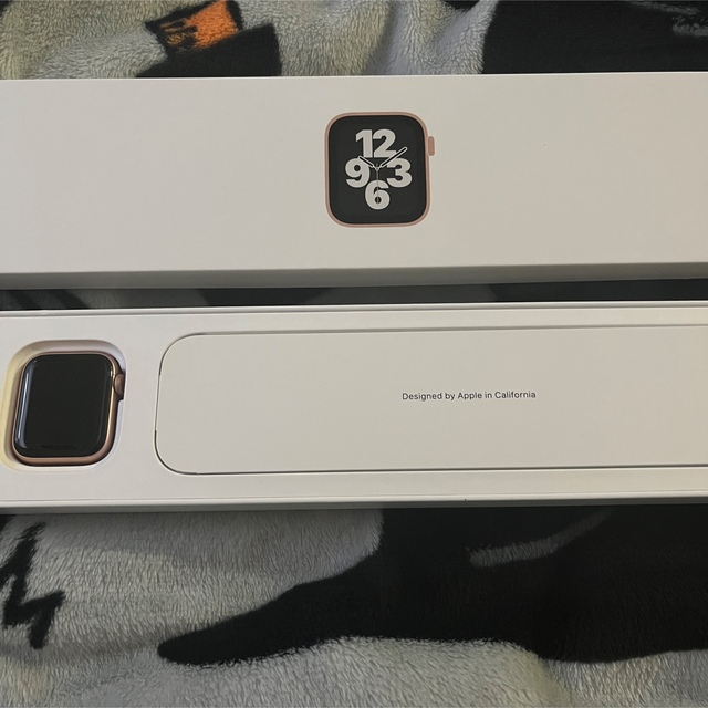 Apple Watch SE 40mmピンクゴールド-