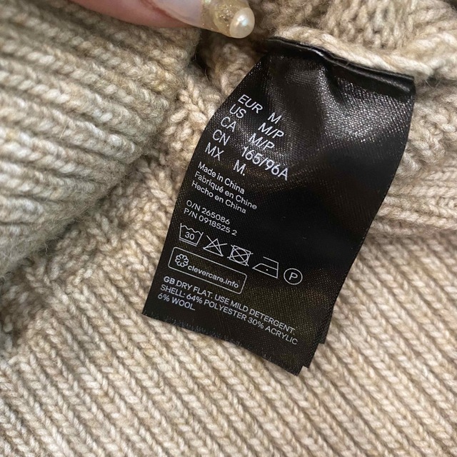 H&M(エイチアンドエム)のH&M ショート丈ニット レディースのトップス(ニット/セーター)の商品写真