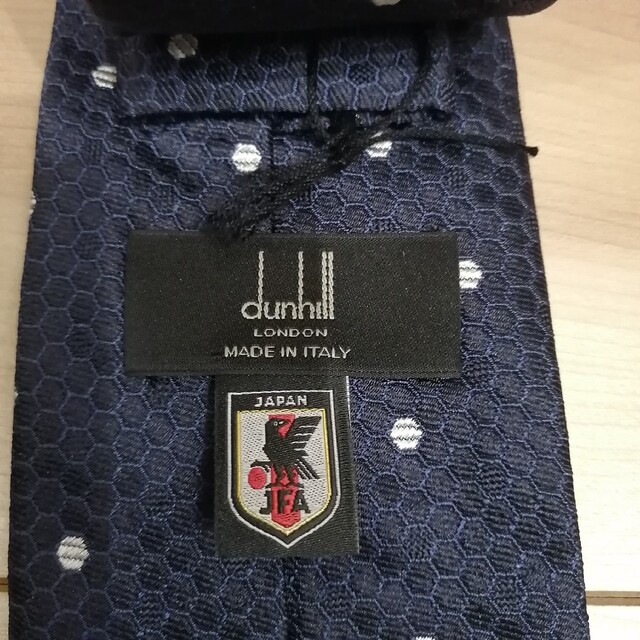 Dunhill(ダンヒル)の【新品】定価2.2万　dunhill　2018　ワールドカップ　ネクタイ メンズのファッション小物(ネクタイ)の商品写真