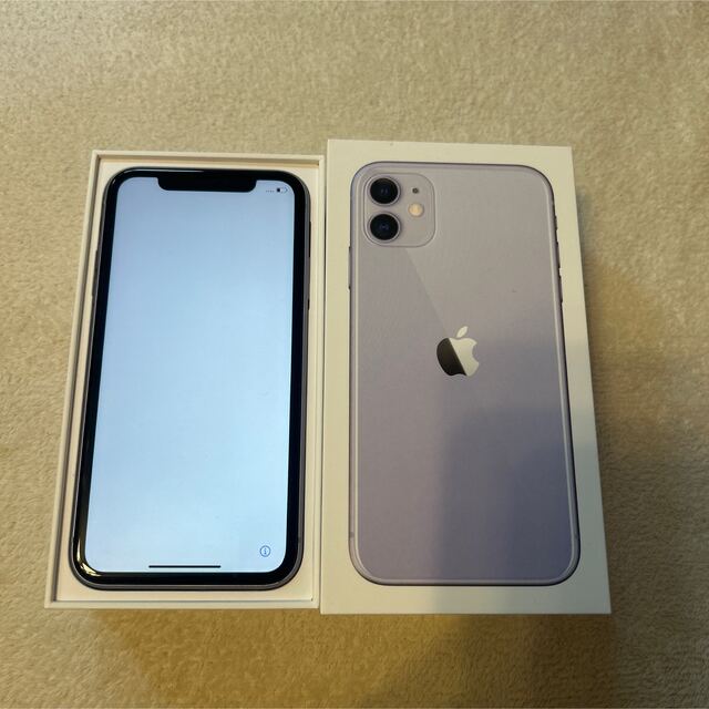 iPhone(アイフォーン)の美品　iPhone11 パープル　64GB SIMフリー　保護フィルム付き スマホ/家電/カメラのスマートフォン/携帯電話(スマートフォン本体)の商品写真