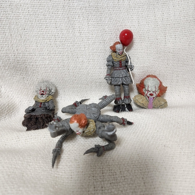 T-ARTS(タカラトミーアーツ)の専用　IT PENNYWISE COLLECTION CHAPTER2 全4種 エンタメ/ホビーのフィギュア(SF/ファンタジー/ホラー)の商品写真