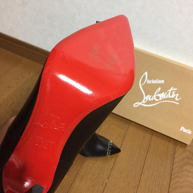 Christian Louboutin(クリスチャンルブタン)のタイムセール christian louboutin クリスチャンルブタン レディースの靴/シューズ(ブーツ)の商品写真