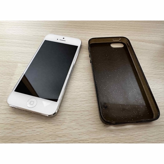 iPhone(アイフォーン)のiPhone5 32GB 美品 スマホ/家電/カメラのスマートフォン/携帯電話(スマートフォン本体)の商品写真
