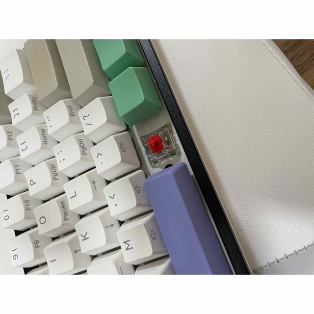 Ducky ONE2 Mini キーキャップオマケ付き 赤軸黒枠