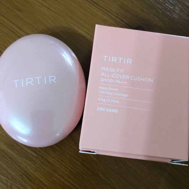 中古　TIRTIR ティルティル　クッションファンデ　ミニ　ピンク　23N コスメ/美容のベースメイク/化粧品(ファンデーション)の商品写真