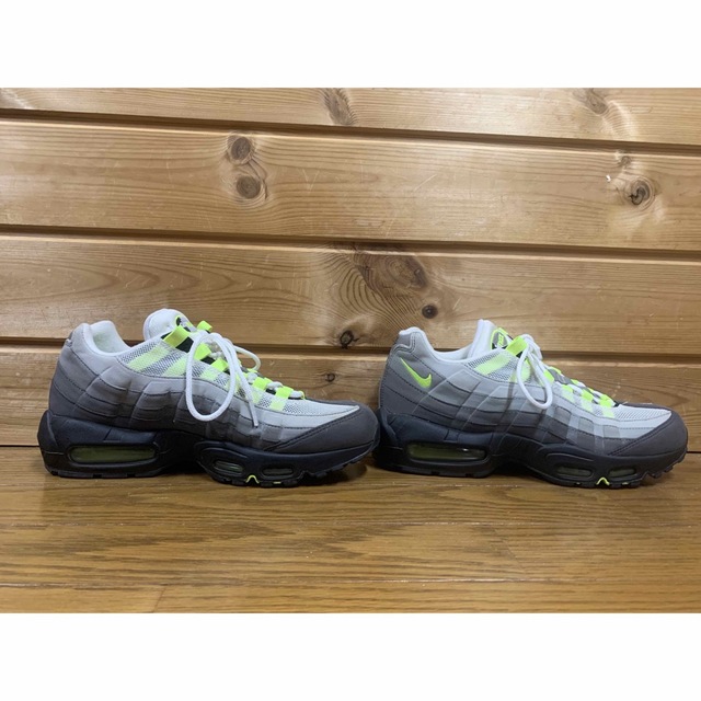 NIKE(ナイキ)のNIKE AIR MAX 95 OG メンズの靴/シューズ(スニーカー)の商品写真