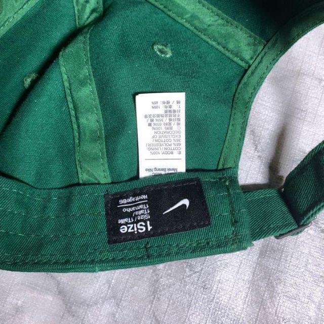 NIKE(ナイキ)の希少カラー NIKE ナイキ 6パネル キャップ 緑 グリーン 刺繍ロゴ メンズの帽子(キャップ)の商品写真