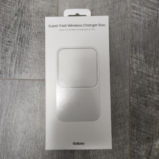 ギャラクシー(Galaxy)の☆★新品未使用★☆　Galaxy Wireless Charger Duo(その他)