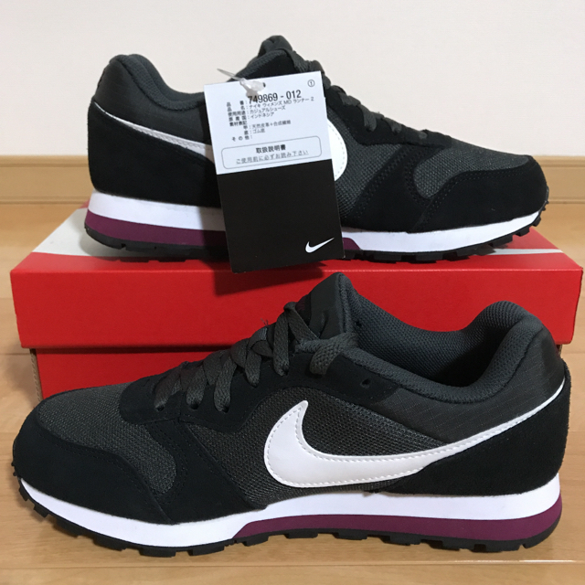 NIKE ウィメンズ MD ランナー 2 23.5cm