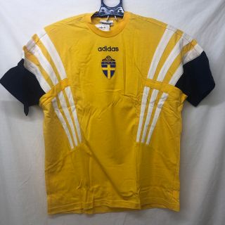 アディダス(adidas)のadidas スウェーデンTシャツ　(ウェア)