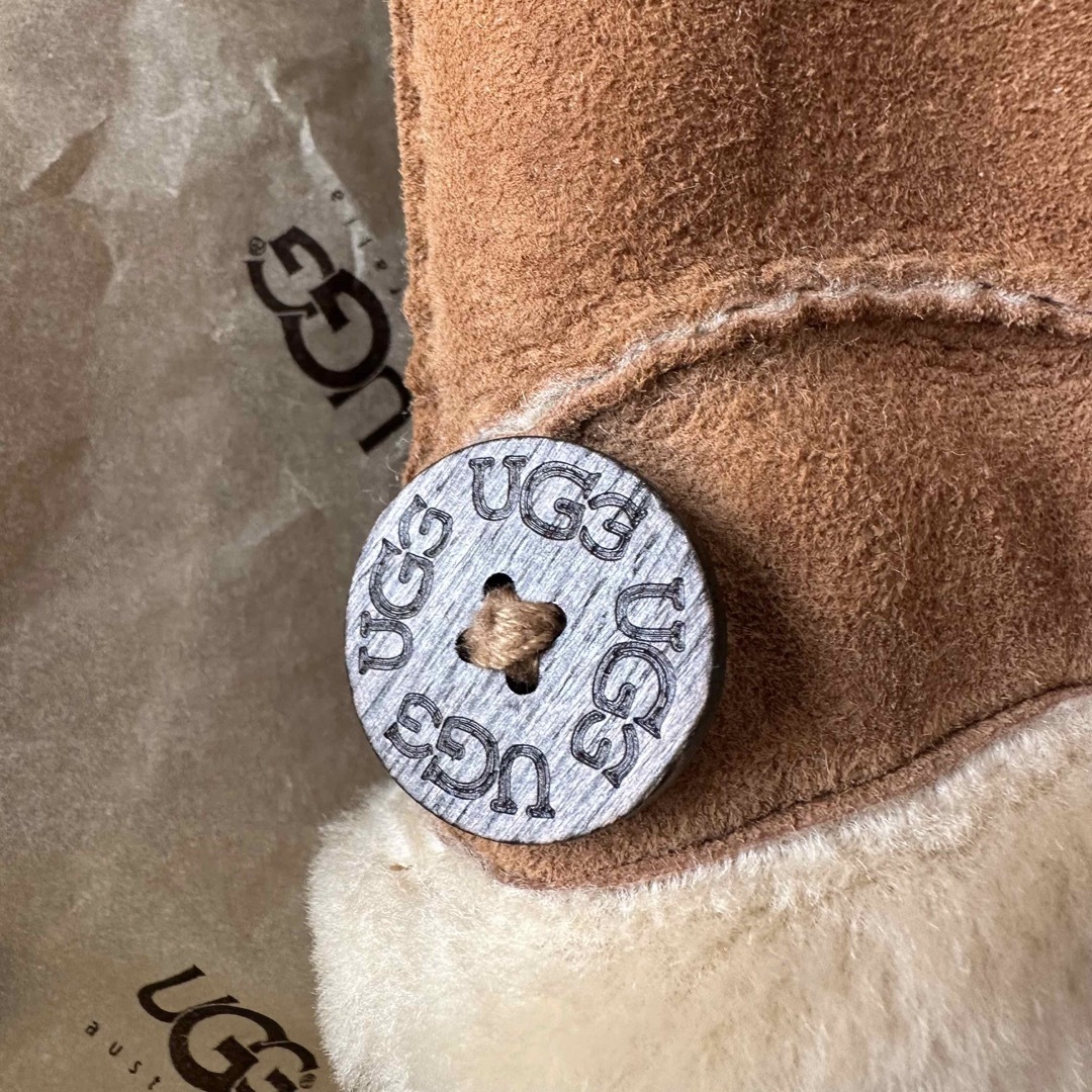 UGG(アグ)のUGG australia手袋 ベイリーグローブMサイズ レディースのファッション小物(手袋)の商品写真