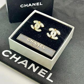 シャネル イヤリングの通販 7,000点以上 | CHANELのレディースを買う ...