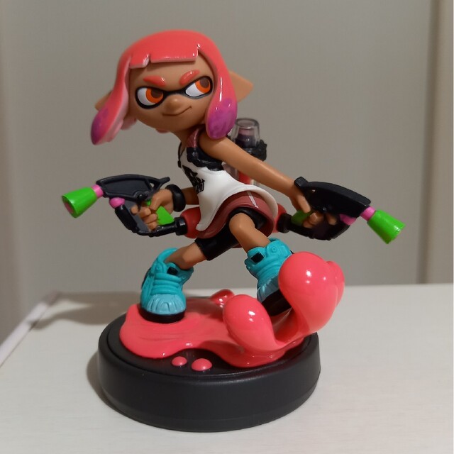 スプラトゥーンamiibo　ガール　ネオンピンク