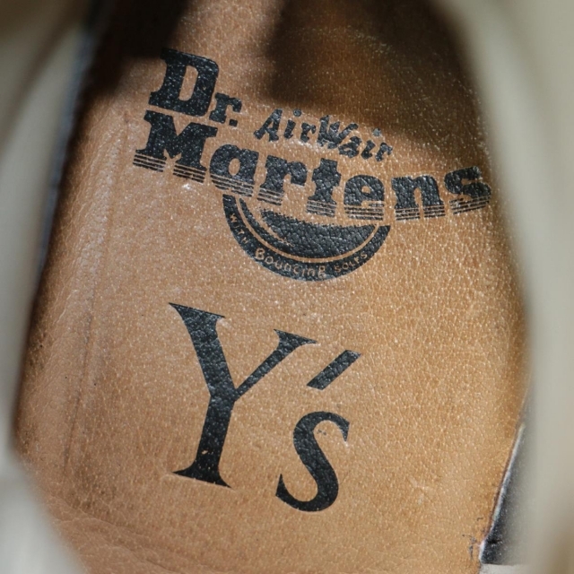 Dr.Martens ドクターマーチン × Ys ワイズ ブーツ ベージュ系 ミドル丈 レースアップ 10ホール スネーク HI SHINE SNAKE サイズ：25cm UK7 【レディース】【RL006】