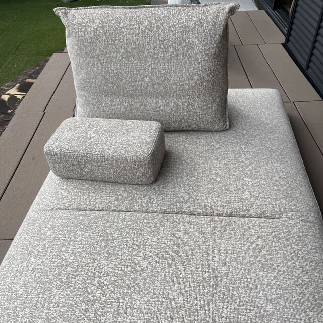 安価 ワタナベ ligne roset リーンロゼ背クッション - クッション