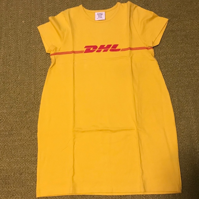 限定値下げ🎁新品　VETEMENTS ヴェトモン　DHL Tシャツ | フリマアプリ ラクマ