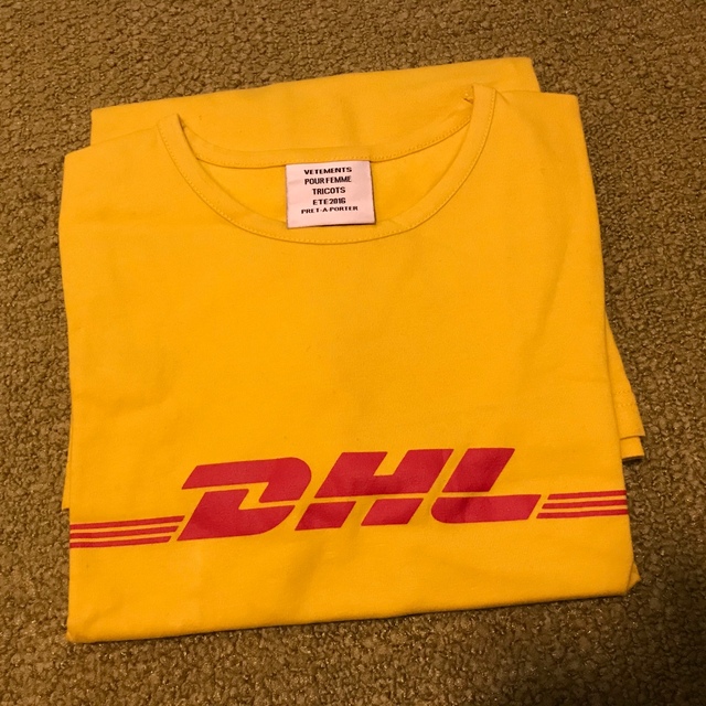 限定値下げ????新品　VETEMENTS ヴェトモン　DHL Tシャツ