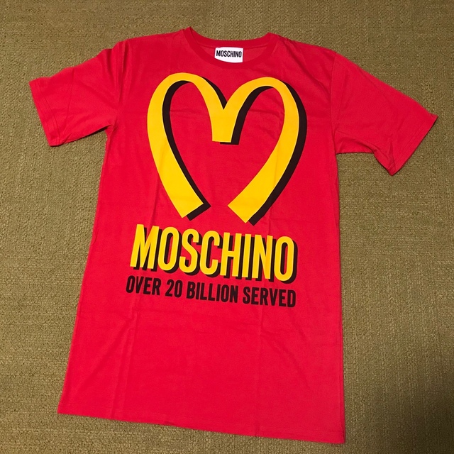 限定値下げ????新品　MOSCHINO   モスキーノ　マクドナルド　Tシャツ