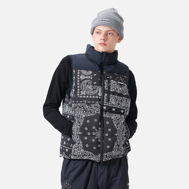 F.C.R.B.(エフシーアールビー)のF.C.Real Bristol  DOWN VEST メンズのジャケット/アウター(ダウンベスト)の商品写真