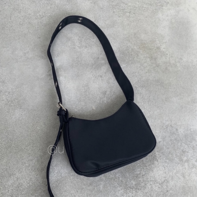 太ベルト ミニバッグ ショルダーバッグ ボディバッグ 黒 レディース メンズ レディースのバッグ(ショルダーバッグ)の商品写真