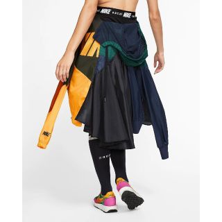 サカイ(sacai)の【送料込・新品・未着用・タグ付】NIKE×sacaiナイキ×サカイコラボスカート(ひざ丈スカート)