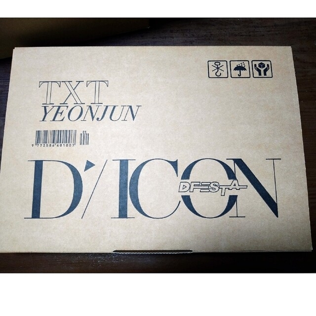 TXT  DICON D'FESTA YEONJUN 写真集　トレカ無し エンタメ/ホビーのCD(K-POP/アジア)の商品写真