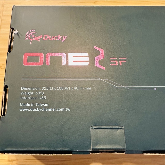 Ducky One 2 SF RGB 65% CHERRY MX 静音赤軸 スマホ/家電/カメラのPC/タブレット(PC周辺機器)の商品写真