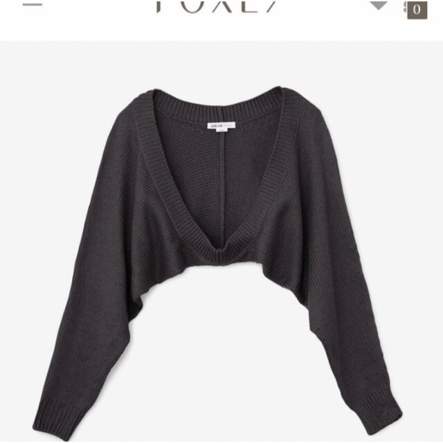 FOXEY(フォクシー)のオンライン現行完売品✨カシミヤ混ショートカーディガン 黒 美品˚✧₊⁎⁺˳✧ レディースのトップス(カーディガン)の商品写真