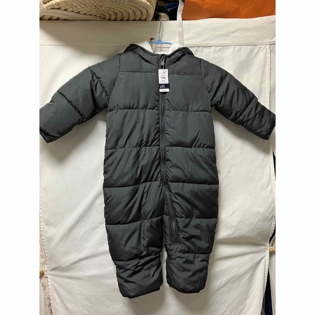 babyGAP(ベビーギャップ)のベビーギャップ babygap スノーウェア  グレーブラック 80cm キッズ/ベビー/マタニティのベビー服(~85cm)(カバーオール)の商品写真