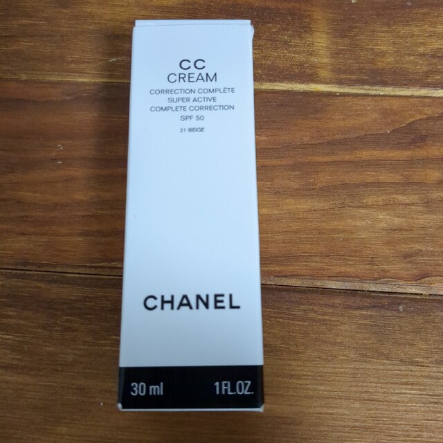 CHANEL(シャネル)の【専用】シャネル CC クリーム ベージュ 30ml コスメ/美容のベースメイク/化粧品(CCクリーム)の商品写真