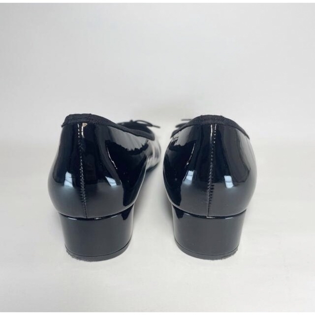 Le Talon(ルタロン)のルタロン 黒エナメル フラットシューズ美品 24.0 レディースの靴/シューズ(バレエシューズ)の商品写真