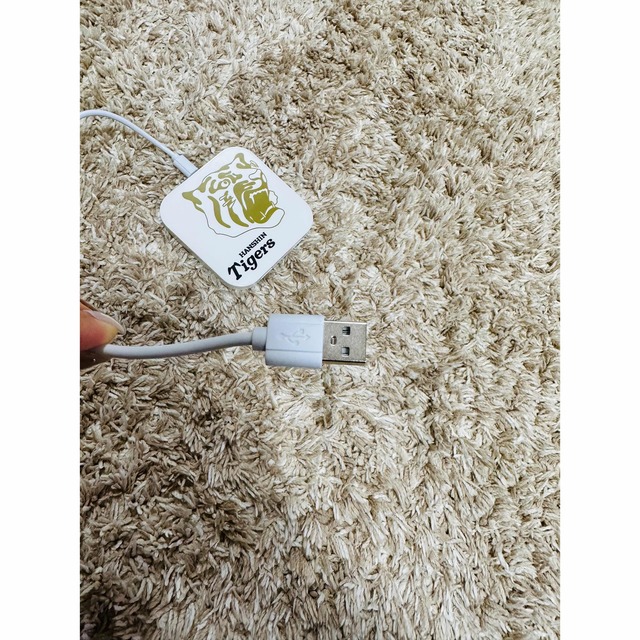 室内搬入設置無料 非売品!阪神タイガース ワイヤレス充電器 - 通販