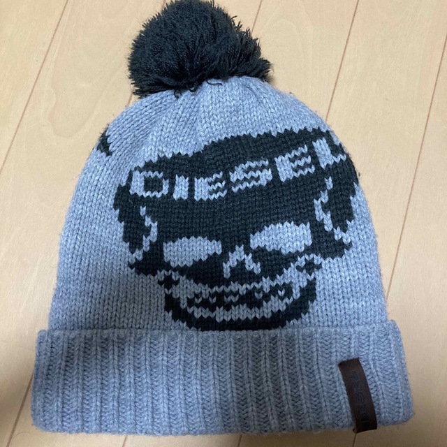 DIESEL(ディーゼル)のdiesel ニット帽 メンズの帽子(ニット帽/ビーニー)の商品写真