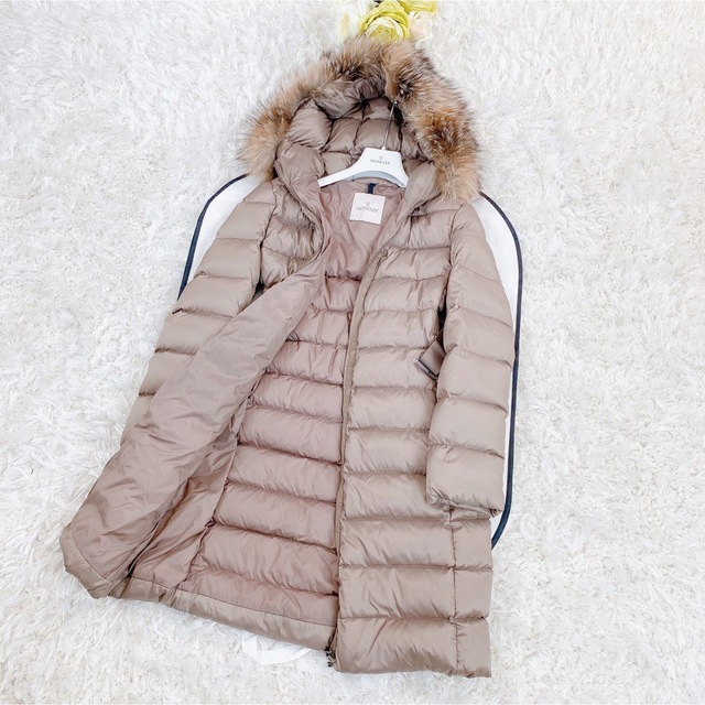 MONCLER(モンクレール)の★★ 美品 モンクレールMONCLER ダウンコート★★ レディースのジャケット/アウター(ダウンジャケット)の商品写真