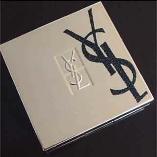 イヴサンローランボーテ(Yves Saint Laurent Beaute)のYSL 限定 コンパクトケース(ファンデーション)