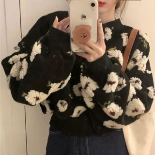 ザラ(ZARA)のレトロ花柄ブルゾン(ブルゾン)