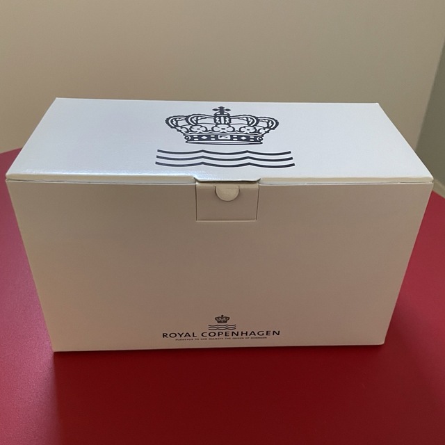 ROYAL COPENHAGEN(ロイヤルコペンハーゲン)の【ぽんた様専用】ペアマグカップピンクブルー　ROYAL COPENHAGEN インテリア/住まい/日用品のキッチン/食器(グラス/カップ)の商品写真