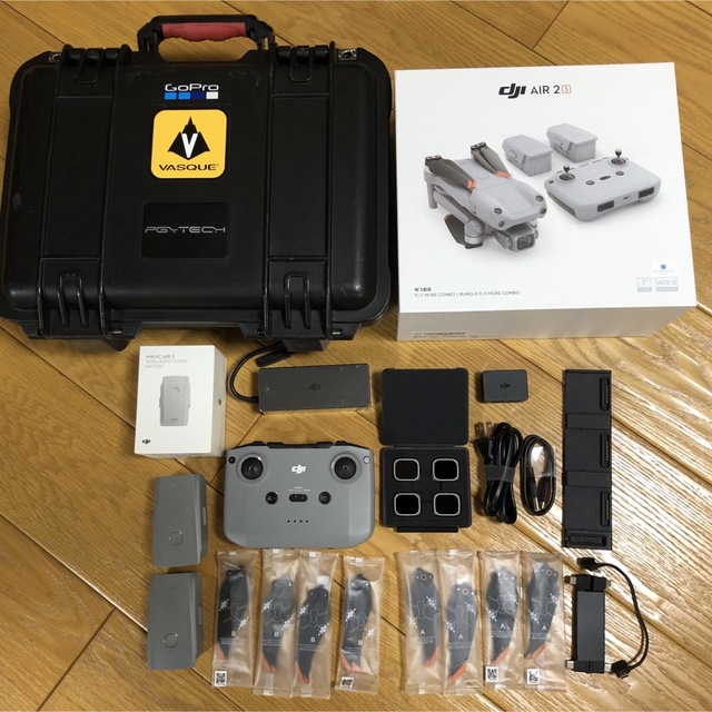 dji Air 2S FLY MORE COMBO ケアリフレッシュ済ホビーラジコン