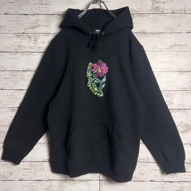 STUSSY - 【即完売モデル】 STUSSY 刺繍 センターロゴ 花 パーカー