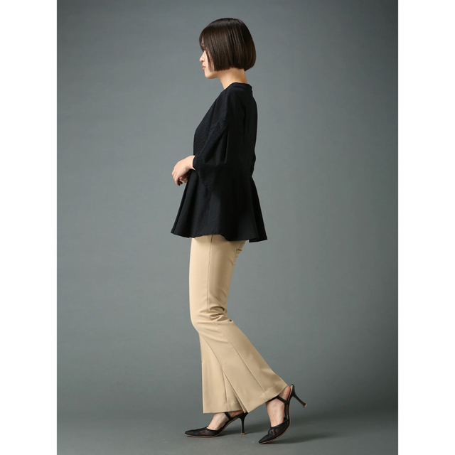 Ameri VINTAGE(アメリヴィンテージ)の【新品未使用】L'Or Center Slit Pants Beige レディースのパンツ(その他)の商品写真