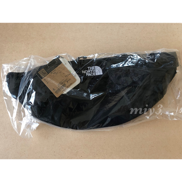 THE NORTH FACE(ザノースフェイス)の22SS ブラック★ノースフェイス ★スウィープ ウエストバッグ 新品 メンズのバッグ(ボディーバッグ)の商品写真