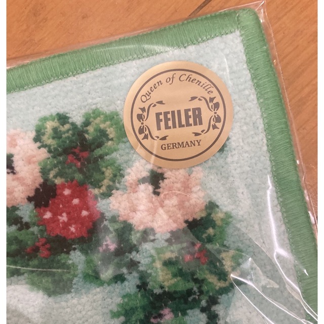 FEILER(フェイラー)のFEILER  タオル地　ハンカチ　未使用 レディースのファッション小物(ハンカチ)の商品写真