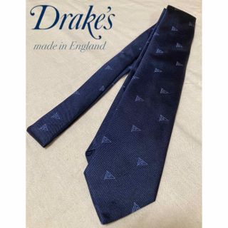 ドレイクス(DRAKES)の【新品•未使用】Drake's／ドレイクス／ネクタイ／フラッグ柄／ネイビー(ネクタイ)